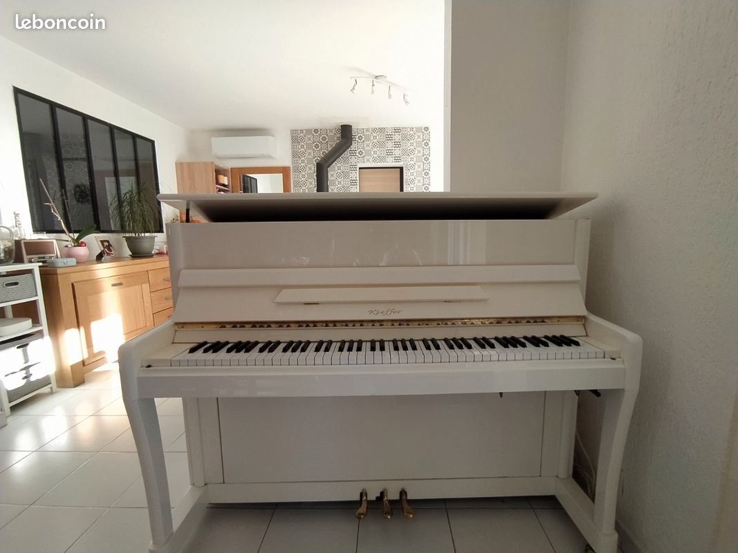 Piano Silent 3